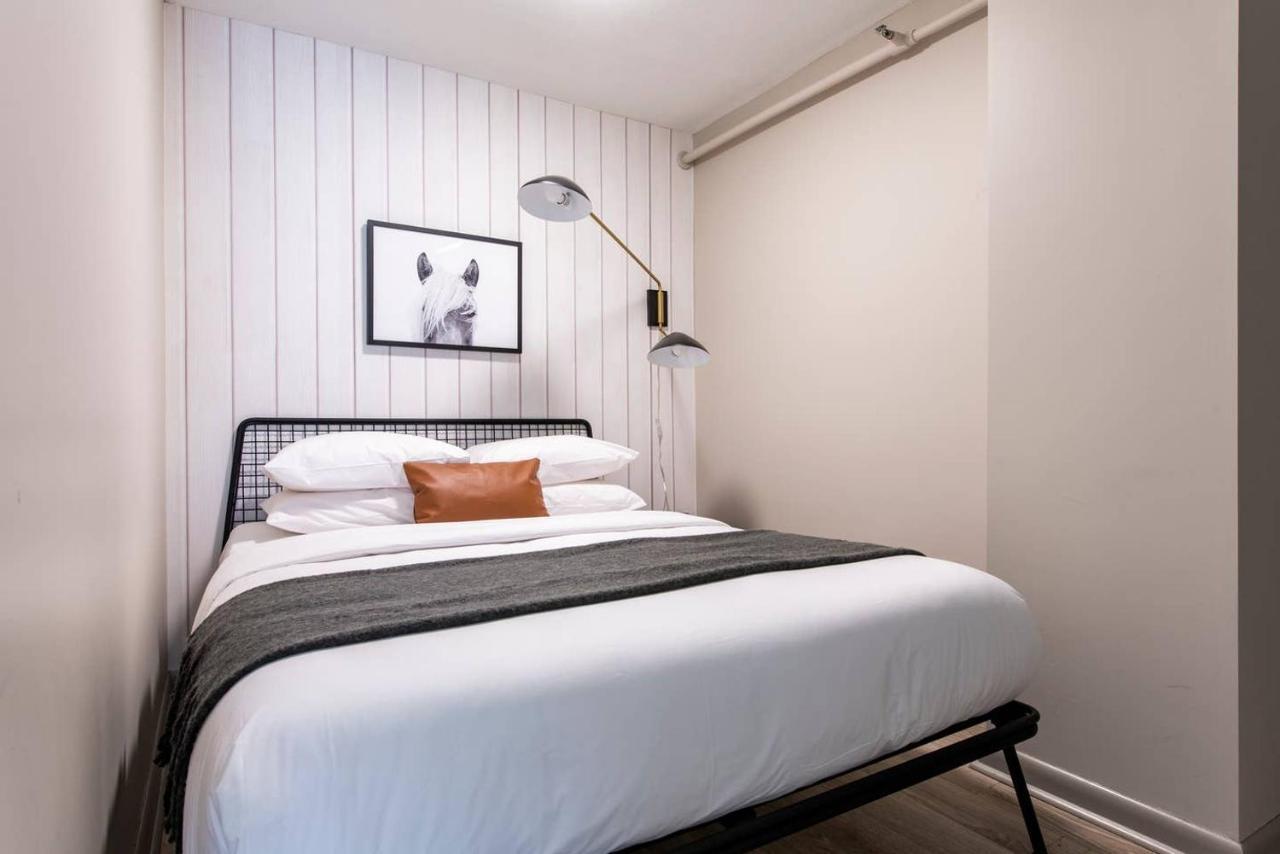 Abode Vue At 3Rd Downtown Loft Style Suite + Sleeper Sofa 루이빌 외부 사진