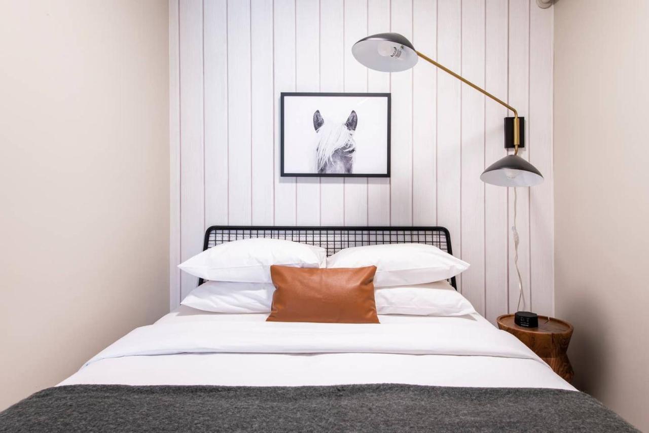 Abode Vue At 3Rd Downtown Loft Style Suite + Sleeper Sofa 루이빌 외부 사진